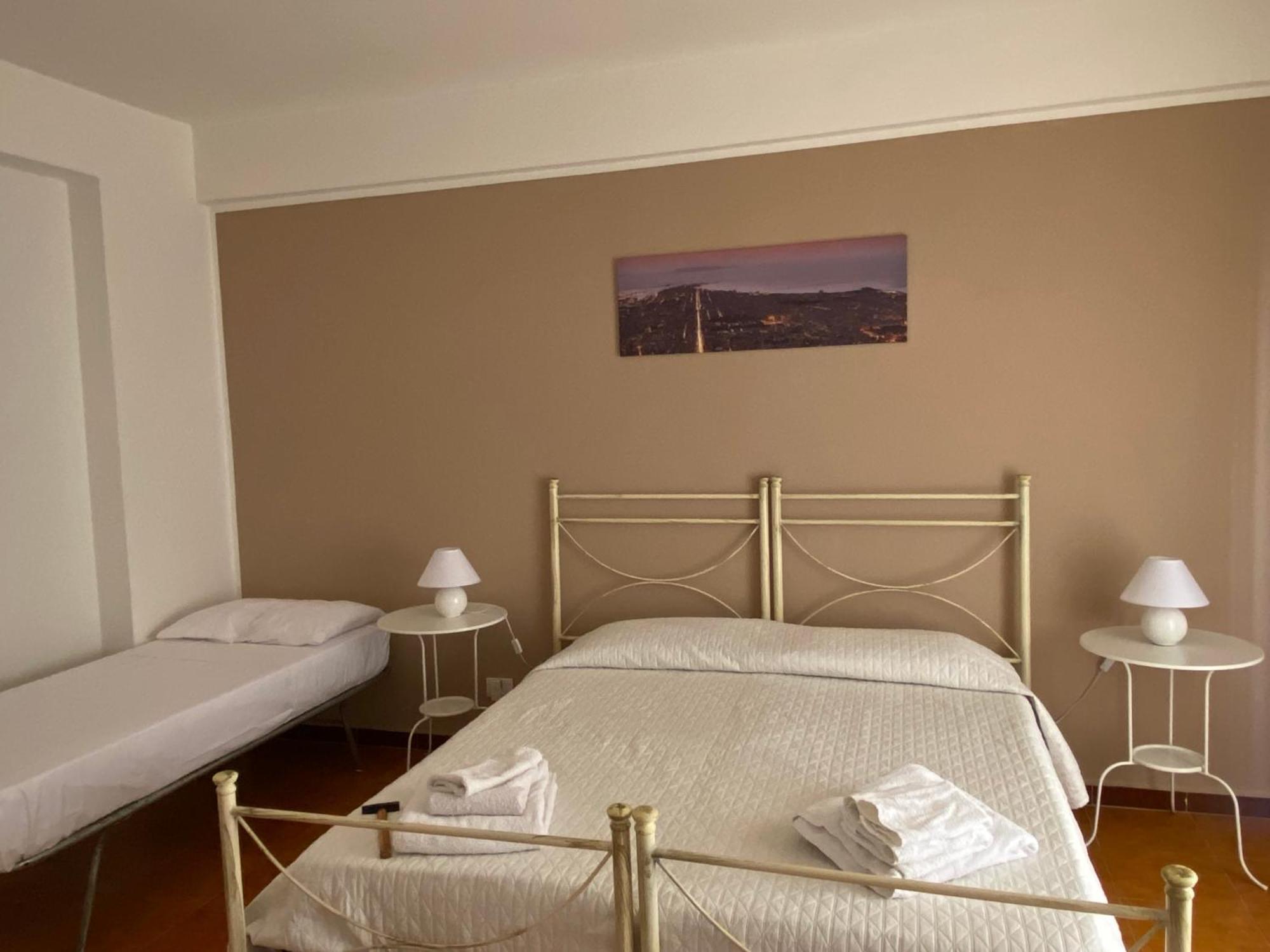 Dragonfly Rooms New Trapani Bagian luar foto